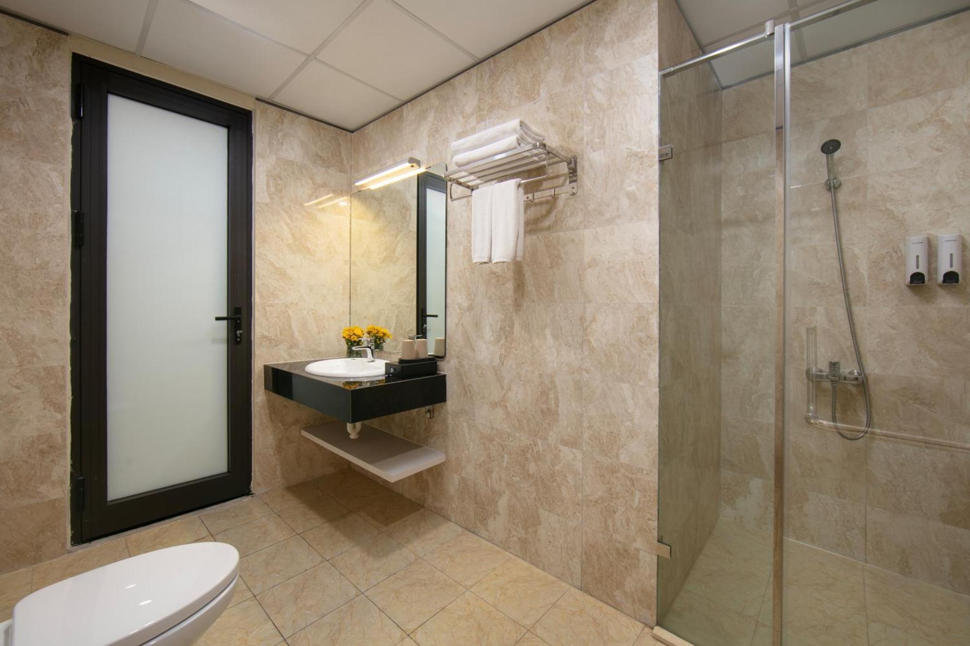Hb Serviced Apartment - Lac Long Quan Hanoi Eksteriør billede